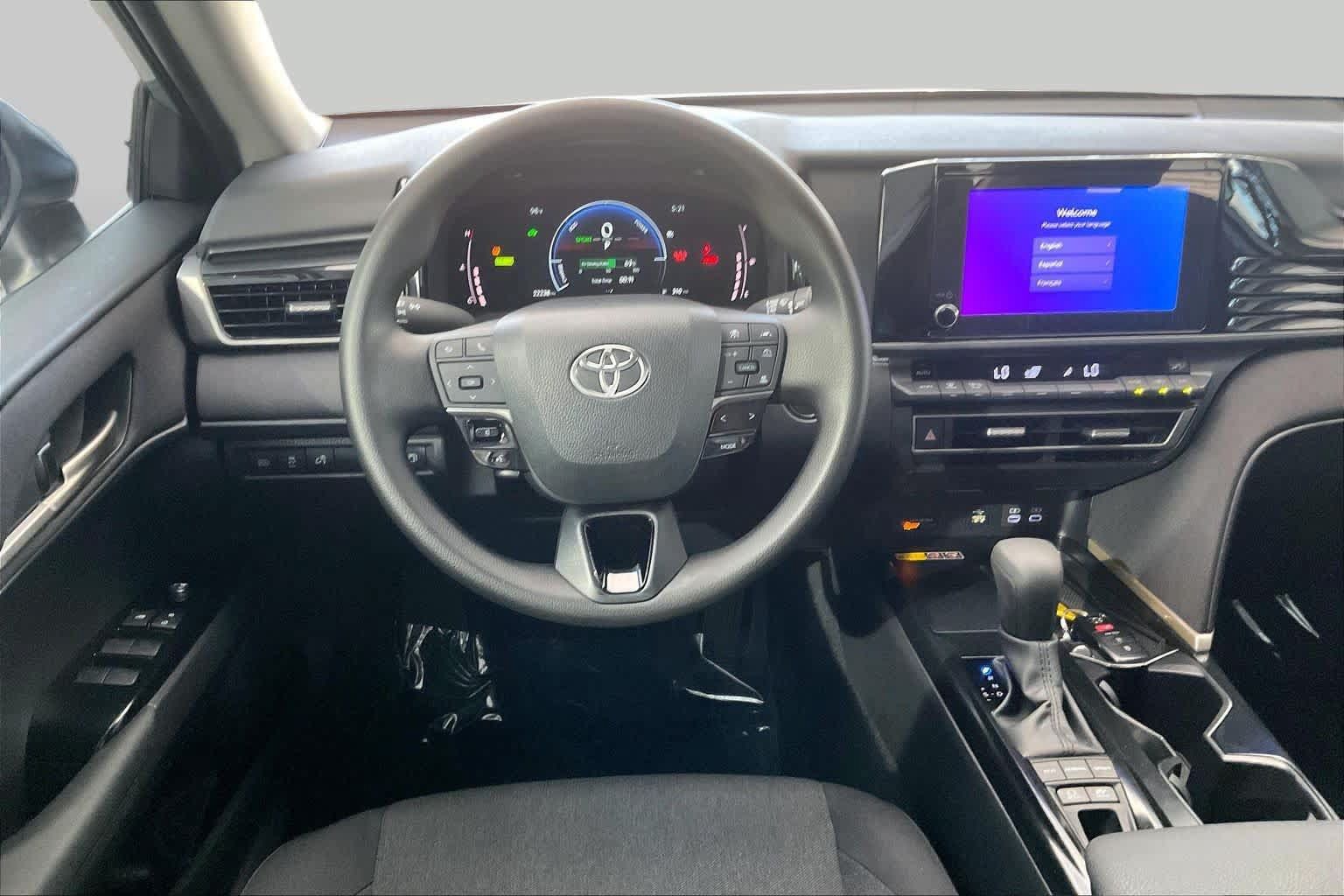 Used 2025 Toyota Camry LE FWD image 7