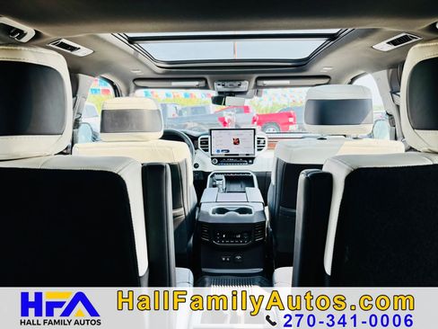 Used 2025 Toyota Sequoia Capstone AWD/4WD image 30