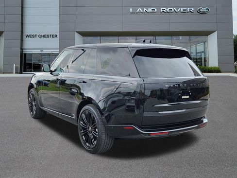 Certified 2024 Land Rover Range Rover SE AWD/4WD image 3