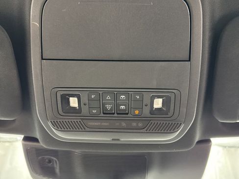 Used 2023 Ford Explorer ST image 26