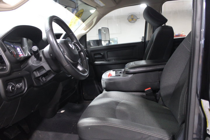 Used 2020 RAM 3500 Tradesman AWD/4WD image 14
