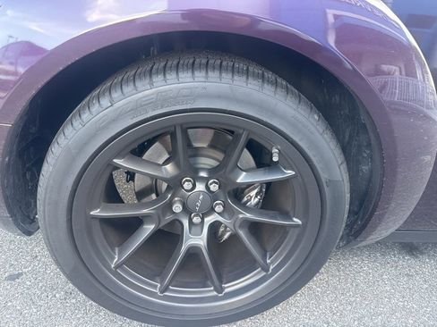 Used 2022 Dodge Challenger SRT Hellcat image 11