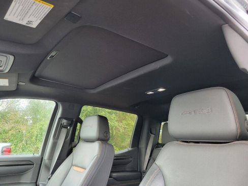 Used 2024 GMC Sierra 1500 AT4 w/ Technology Package image 27