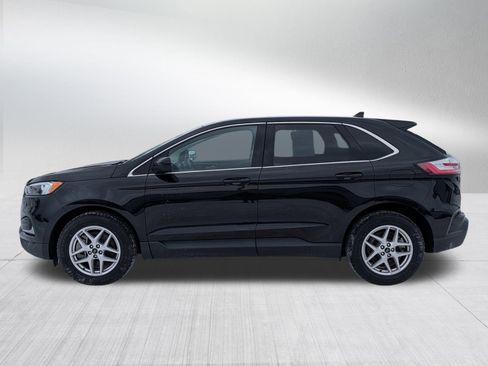 Used 2023 Ford Edge SEL image 4