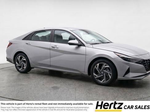 Used 2025 Hyundai Elantra Limited FWD image 1