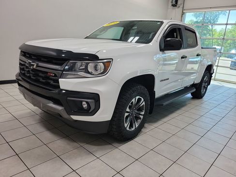 Used 2022 Chevrolet Colorado Z71 AWD/4WD image 6