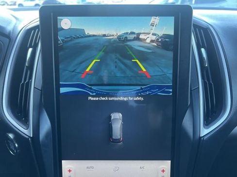 Used 2023 Ford Edge SEL image 24