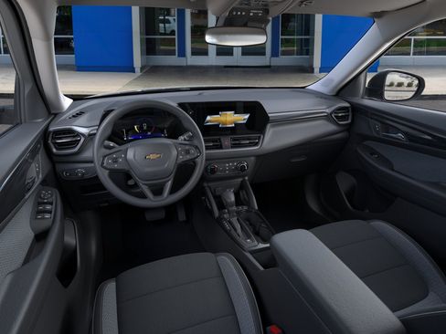 New 2026 Chevrolet TrailBlazer LS FWD image 39