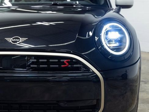 Certified 2025 MINI Cooper S image 7