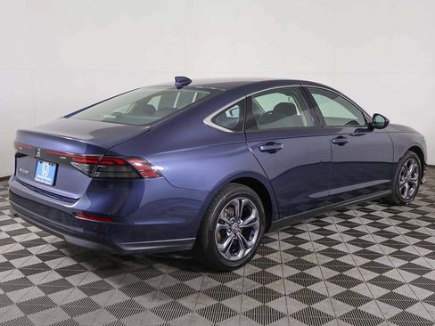 Used 2023 Honda Accord EX image 10