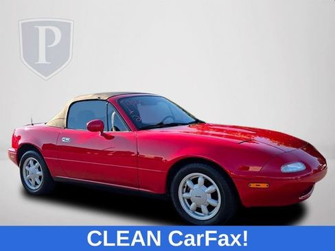 Used 1990 MAZDA MX-5 Miata RWD image 2