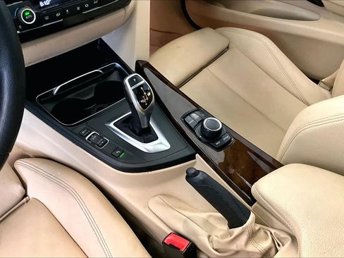 Used 2016 BMW 328i Sedan RWD image 14