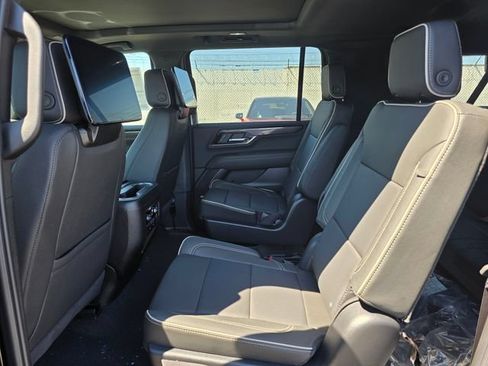 New 2026 GMC Yukon XL Elevation w/ Elevation Premium Package AWD/4WD image 18