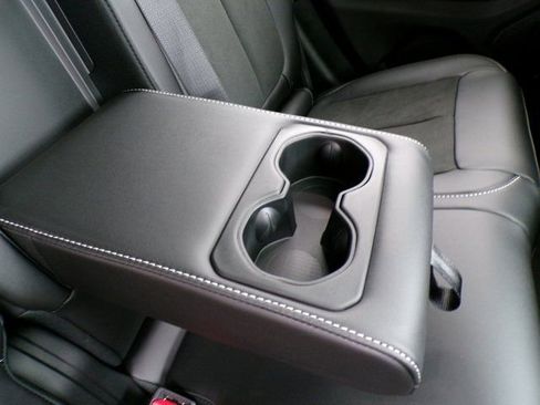 New 2026 Jeep Grand Cherokee Altitude image 12