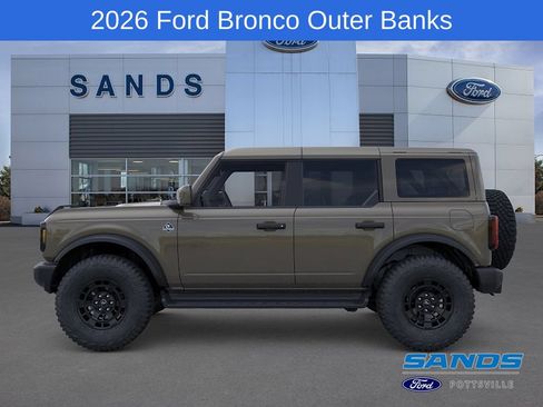 New 2026 Ford Bronco Outer Banks w/ Sasquatch Package AWD/4WD image 3