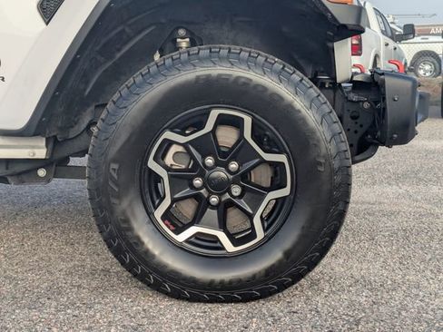 Used 2020 Jeep Gladiator Rubicon image 10