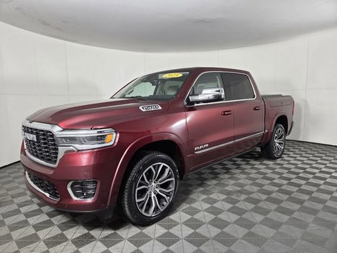 Certified 2025 RAM 1500 Tungsten AWD/4WD image 9