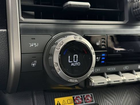 New 2026 Toyota 4Runner Limited AWD/4WD image 21