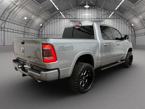 Used 2019 RAM 1500 Laramie AWD/4WD image 5