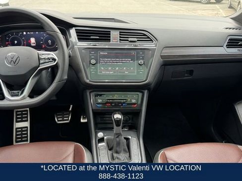 Certified 2024 Volkswagen Tiguan SEL R-Line AWD/4WD image 15