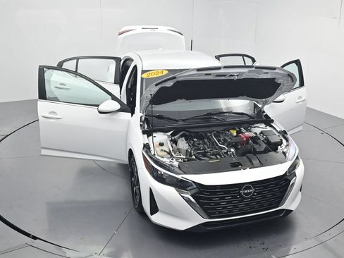 Used 2024 Nissan Sentra SV FWD image 55