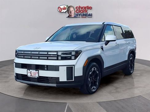 New 2026 Hyundai Santa Fe SE image 1