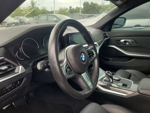 Used 2020 BMW 330i Sedan w/ M Sport Package RWD image 17