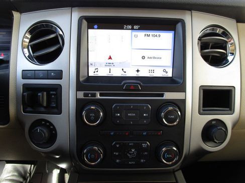 Used 2017 Ford Expedition EL XLT w/ Equipment Group 202A image 20