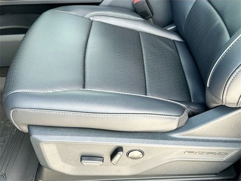 New 2025 Ford F150 Lariat w/ Equipment Group 501A Mid image 14