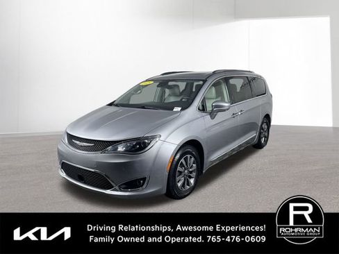 Used 2019 Chrysler Pacifica Touring-L Plus w/ Advanced Safetytec Group image 1