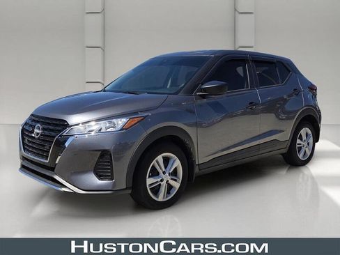 Used 2024 Nissan Kicks S FWD image 1