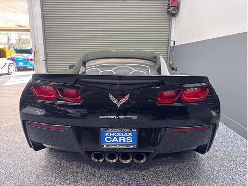 Used 2016 Chevrolet Corvette Stingray Coupe w/ 2LT Preferred Equipment Group RWD image 4