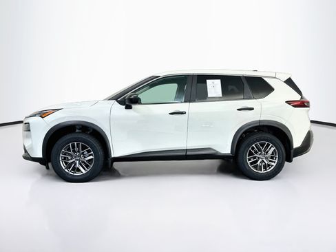 Used 2023 Nissan Rogue S AWD/4WD image 4