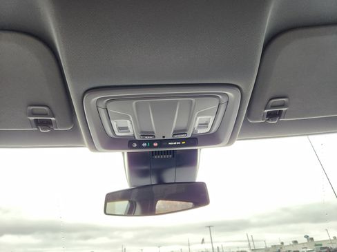 New 2026 GMC Sierra 1500 SLE image 14