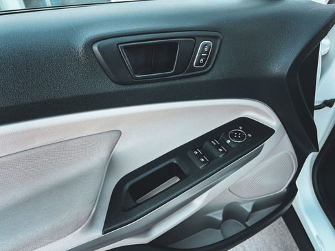 Used 2019 Ford EcoSport S image 10