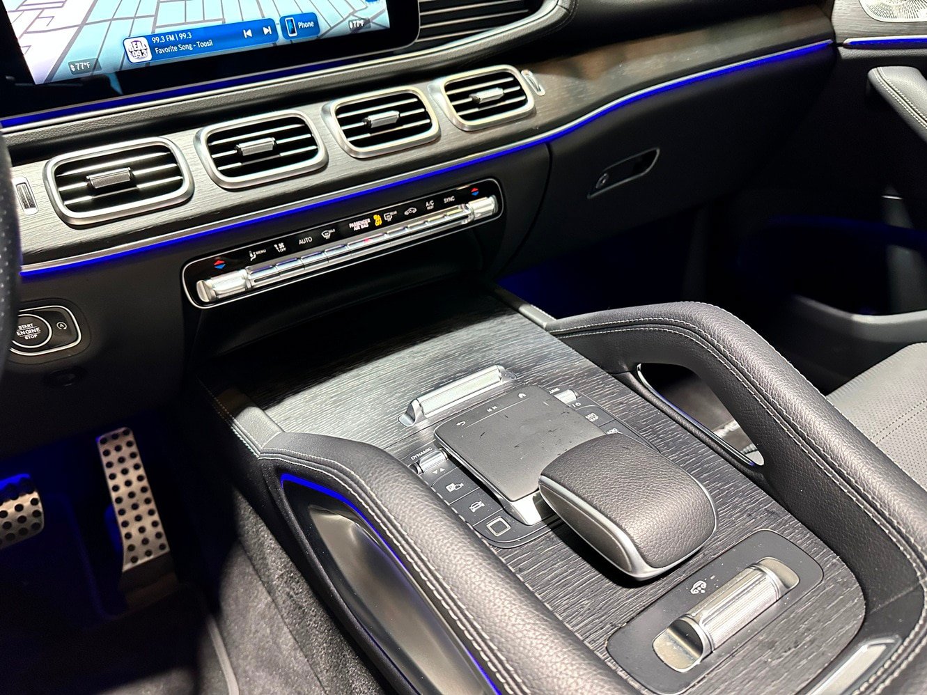 Certified 2025 Mercedes-Benz GLS 450 4MATIC image 22