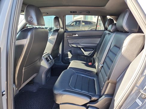 Used 2021 Volkswagen Atlas Cross Sport SEL Premium w/ Cross Sport MDO Package image 10