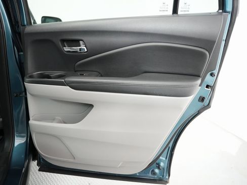 Used 2019 Honda Pilot EX image 43