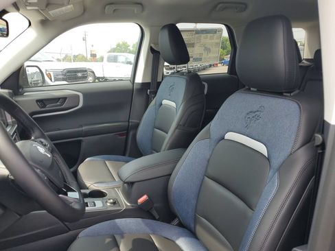 New 2026 Ford Bronco Sport Outer Banks w/ Interior Protection Package AWD/4WD image 8