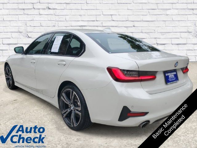 Used 2022 BMW 330i Sedan w/ Driving Assistance Package RWD image 2