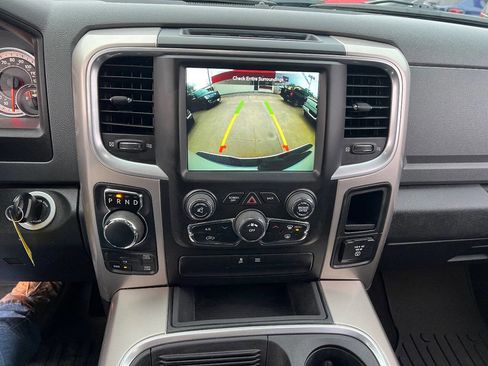 Used 2018 RAM 1500 SLT image 13