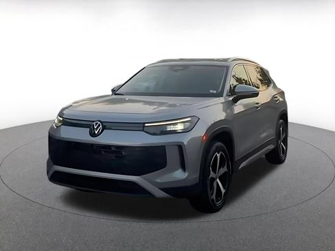 Used 2026 Volkswagen Tiguan SE AWD/4WD image 6