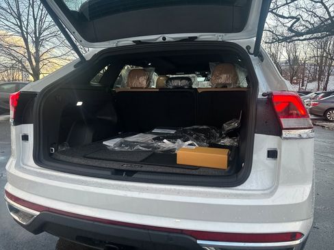 New 2026 Volkswagen Atlas Cross Sport SEL image 15