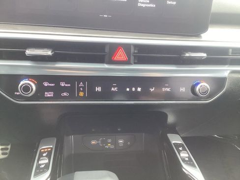 Used 2025 Kia Sorento SX Prestige AWD/4WD image 23