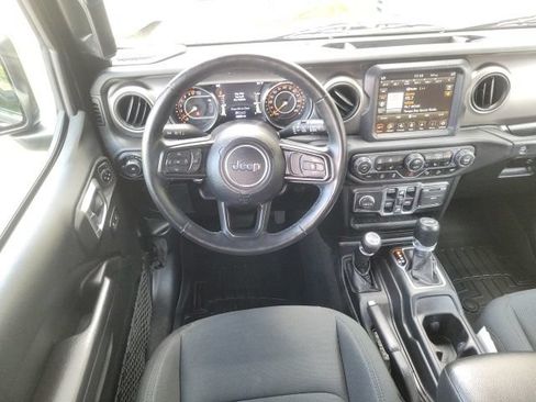 Used 2021 Jeep Wrangler Unlimited Sport w/ Sun And Sound Package AWD/4WD image 17