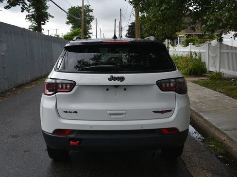 Used 2025 Jeep Compass Trailhawk AWD/4WD image 6