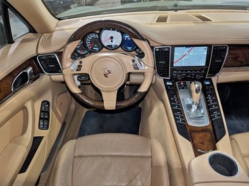 Used 2011 Porsche Panamera 4S image 3