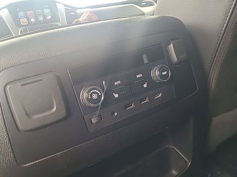 Used 2018 GMC Yukon SLT w/ Open Road Package image 17