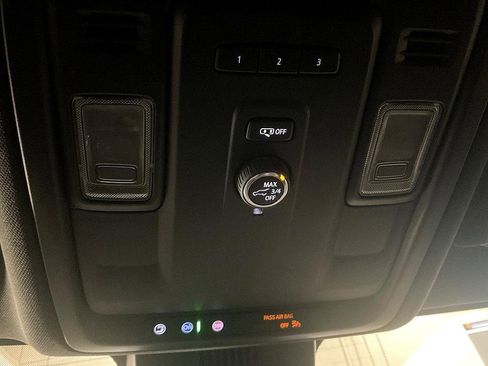 Used 2023 GMC Yukon SLT image 26