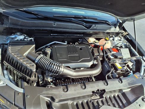 Used 2025 Chevrolet Blazer LT image 34